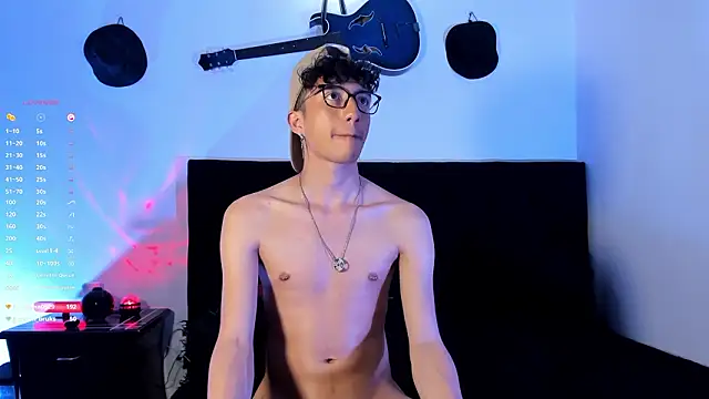 mhatias_ élő XXX-chatje