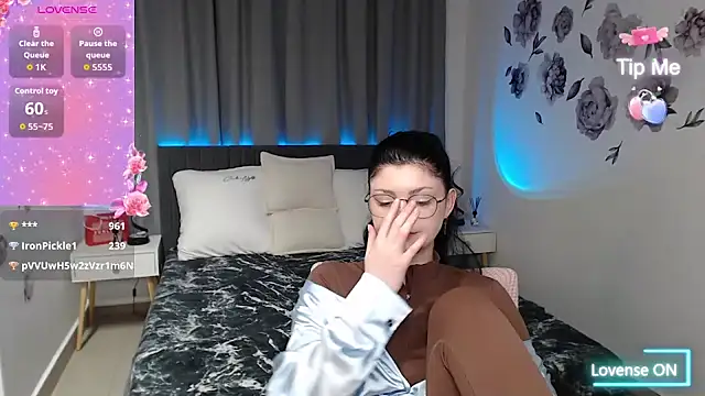 MileyRood's Webcam Show