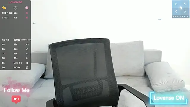 Chat +18 de MinaDiamondd ao vivo