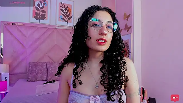 DemiJones_ live XXX chat