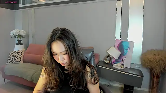 Chat XXX en directo de ElinaMotion