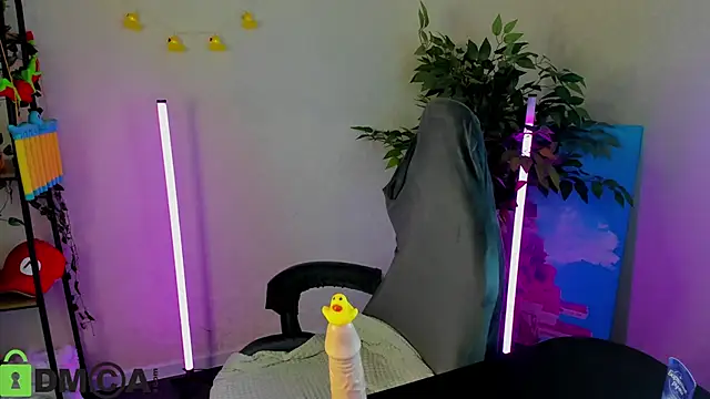 Mia_R0ss: онлайн-секс-чат