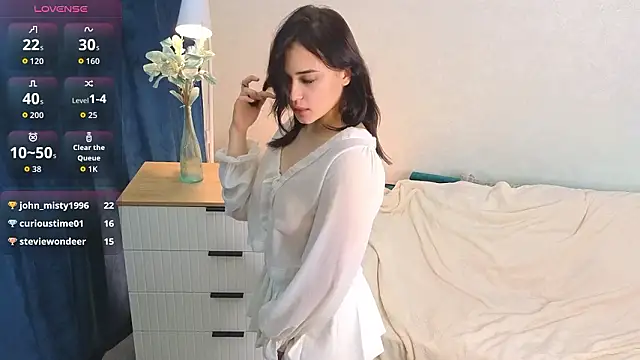 VioletMyersss 即時 XXX 聊天