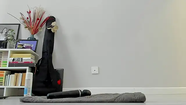 Chat +18 de ailey_chao ao vivo