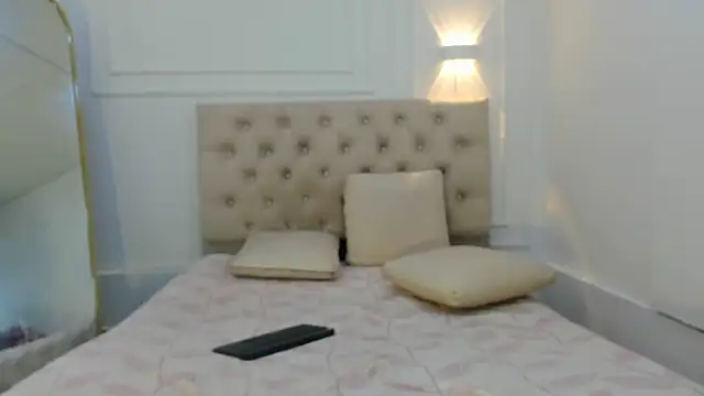 Chat XXX ao vivo de charlotte_dante212