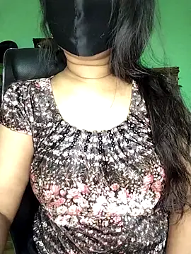 Idhika-Paul Live XXX-chat