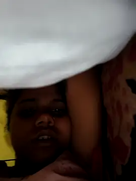 Lakhsmi 在線直播表演