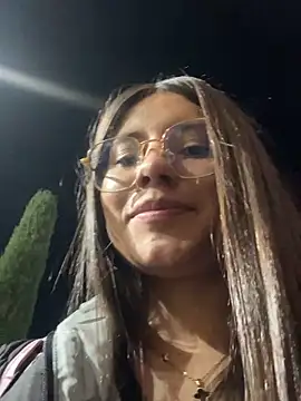 Isabella21_のライブXXXチャット