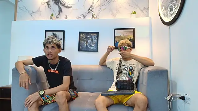 YOUNG_GUYS1 – Naživo XXX chat