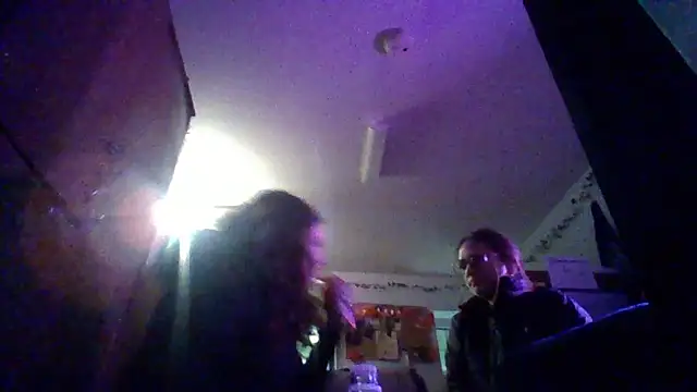 Pokazy przed kamerką – bellywelly69420