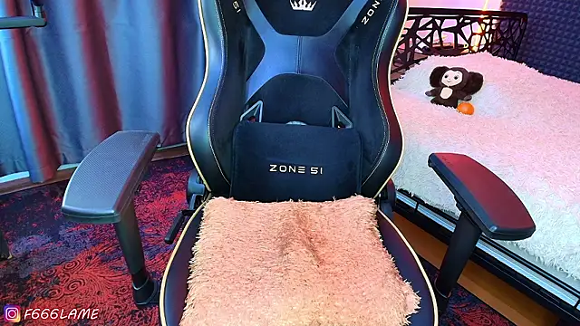 F666LAMEのライブXXXチャット