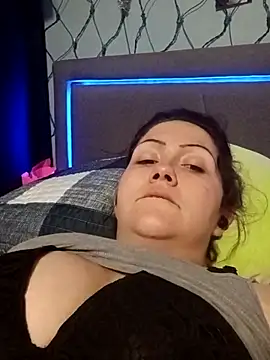 Chat XXX en directo de ToxzikQueene