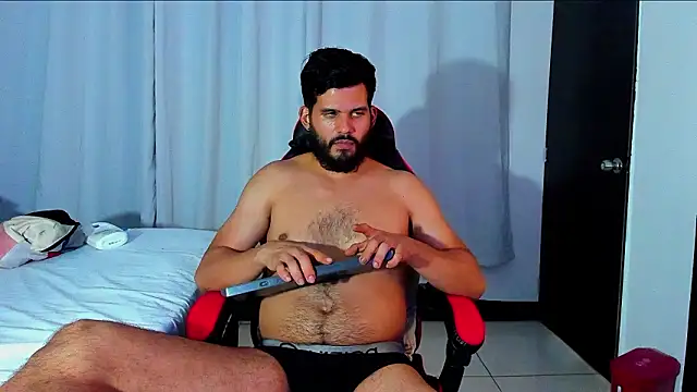 LucasBeaumont – Naživo XXX chat