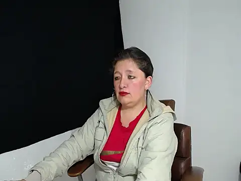 Show modela MilfCute_sex na web-kameri