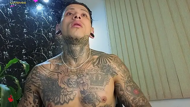 Mike_joness – Naživo XXX chat