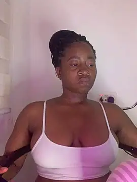 Chatroom XXX en direct de MISSMAYSROOM