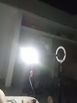 KarameloVzla webcam show