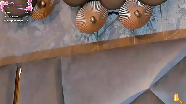 Chatroom XXX en direct de KimDevinne