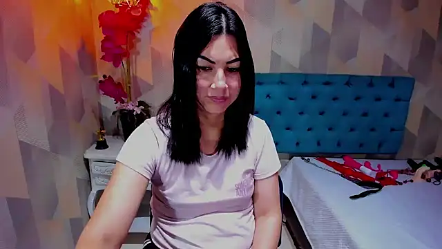 AdaFawxx 라이브 XXX 채팅