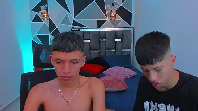 Pertunjukan Kamera Web Juan_Nd_Steven