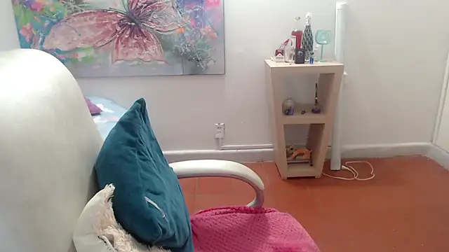 leonela_69 Chat XXX live