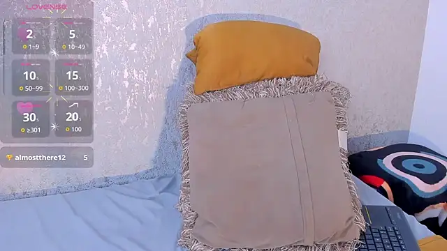 Luxury_Woman: απευθείας συνομιλία ΧΧΧ