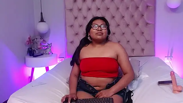 Kiri_Black_: он лайн-секс-чат