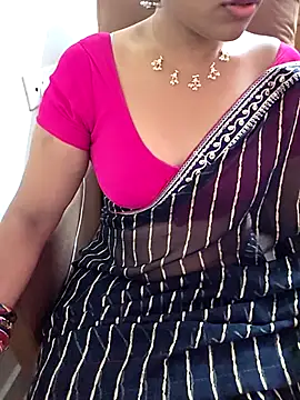 Roja-Telugu777's Live XXX Chat