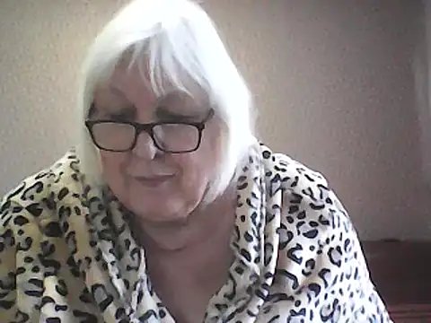 Alexia64231's Webcam Show