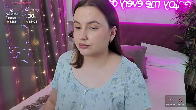 XXX chat uživo modela FeralPeach