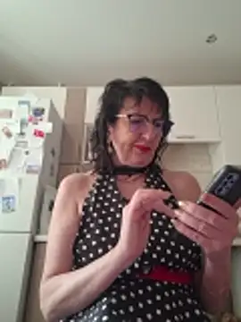 LaliaMia: διαδικτυακό σόου στην κάμερα