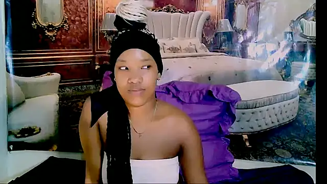 EroticSexyPrada 现场XXX聊天