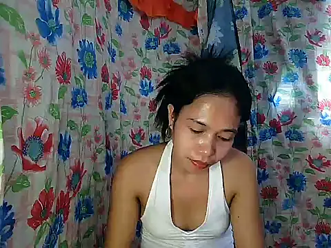 دردشة PinaySkinnyGirl الجنسية المباشرة