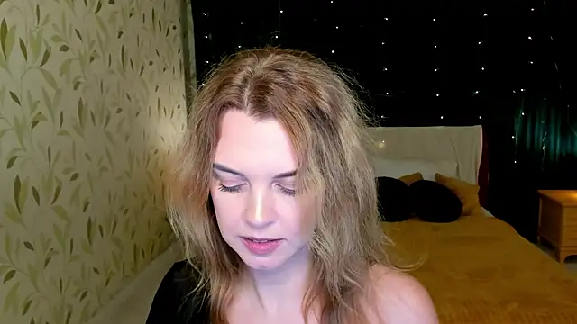 LunaFlinn 现场XXX聊天