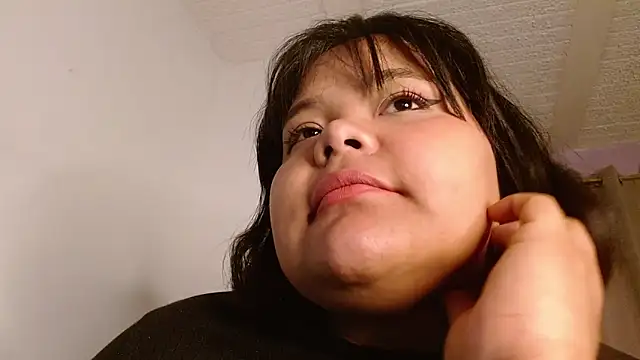 sexychubby___ élő XXX-chatje