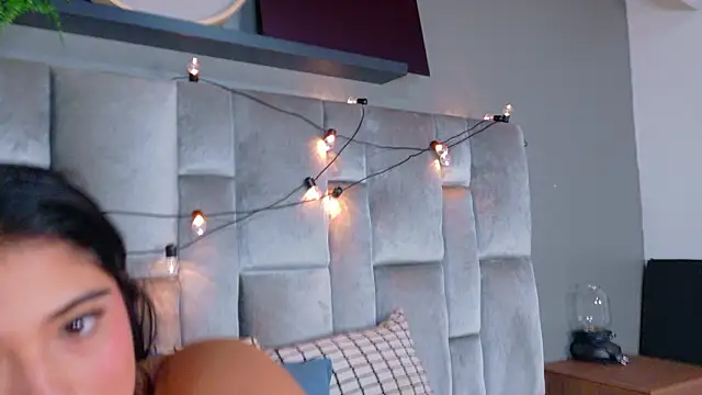 Chat XXX ao vivo de EmmaLou__