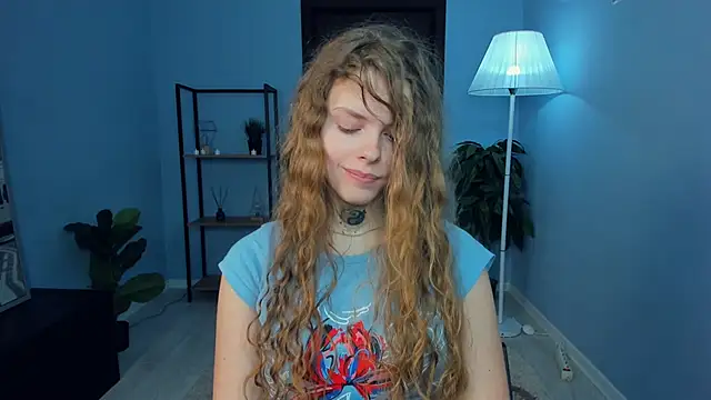 RayaNenlia 即時 XXX 聊天