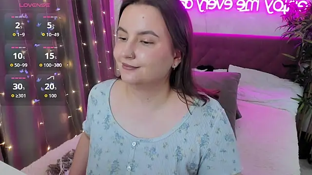 FeralPeach élő XXX-chatje