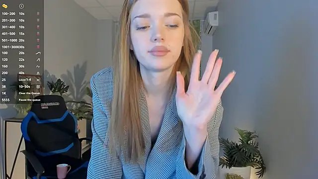 FlexyFox élő XXX-chatje