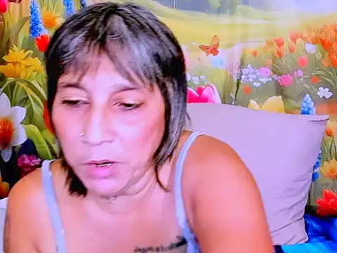 XXX chat uživo modela indianroxy