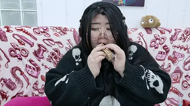 Nadine_asian 라이브 XXX 채팅