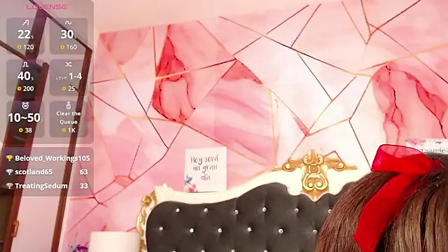 LindaBirdのライブXXXチャット