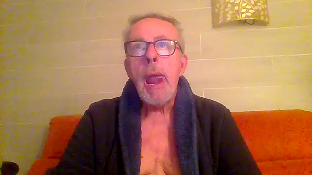 tuggy59: вебкам-шоу