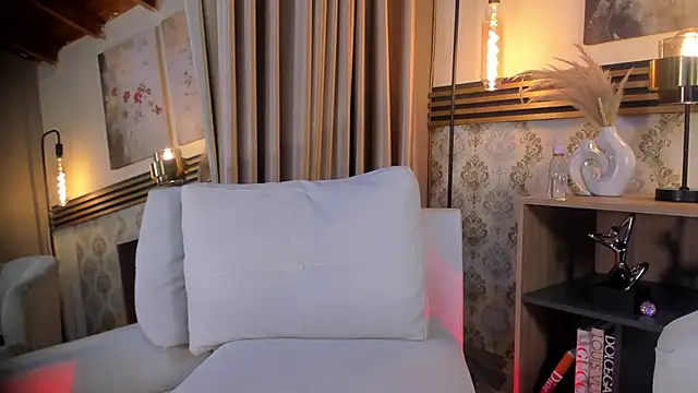 Madissononee 网络视讯表演