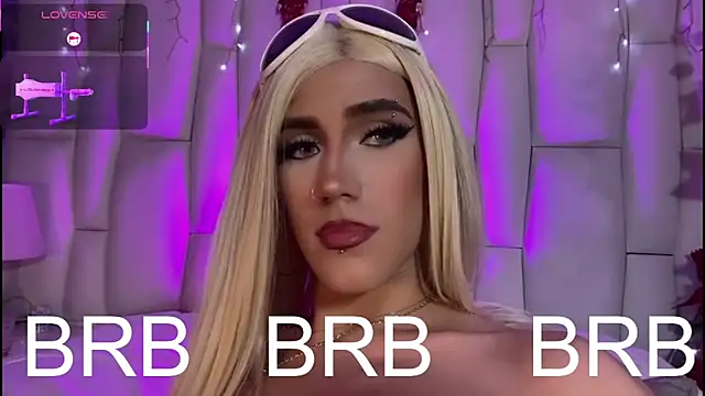 Regiina_DollのライブXXXチャット