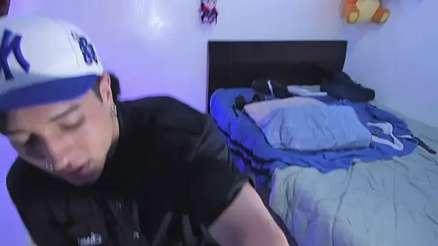 Bull__fit Show in webcam