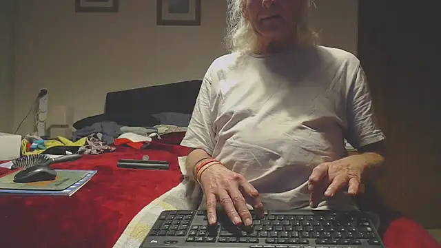 WaverlyKernow Chat XXX in diretta