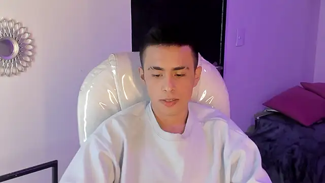 Nyko_ds Chat XXX in diretta