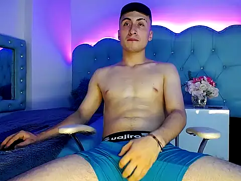 Oliver_Benedet Chat XXX in diretta