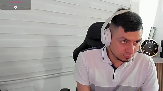 Rick_Adams live XXX chat